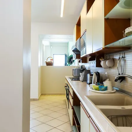 ヴィラ Espera Beachfront Residence, Newly Renewed With Pool & Bbq, By Thinkvilla *