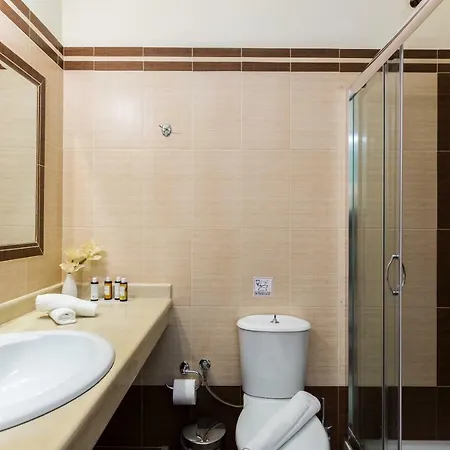 Espera Beachfront Residence, Newly Renewed With Pool & Bbq, By Thinkvilla レティムノ