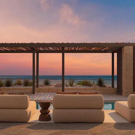 Espera Beachfront Residence, Coastal Living, By Thinkvilla ヴィラ レティムノ