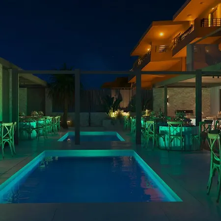 Espera Beachfront Residence, Coastal Living, By Thinkvilla * レティムノ