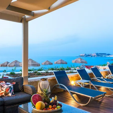 别墅 Espera Beachfront Residence, Newly Renewed With Pool & Bbq, By Thinkvilla *