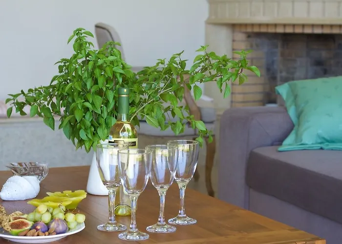 Espera Beachfront Residence, Newly Renewed With Pool & Bbq, By Thinkvilla Villa