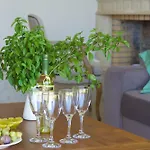Espera Beachfront Residence, Newly Renewed With Pool & Bbq, By Thinkvilla Villa