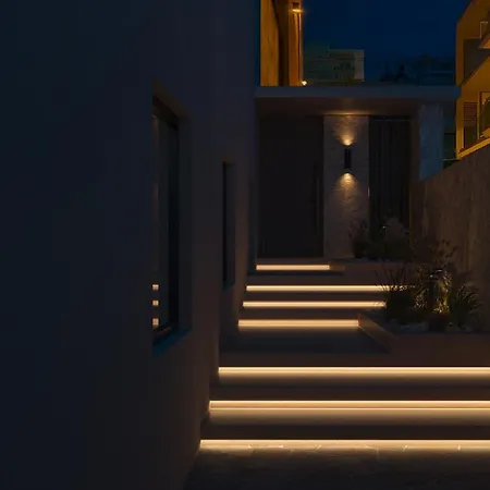 Вилла Espera Beachfront Residence, Newly Renewed With Pool & Bbq, By Thinkvilla